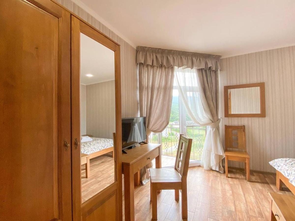 Mini Hotel Solnce Karpat بوليانا المظهر الخارجي الصورة