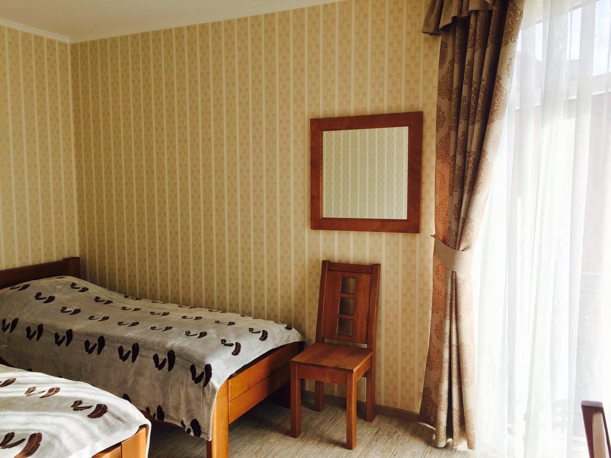 Mini Hotel Solnce Karpat بوليانا المظهر الخارجي الصورة