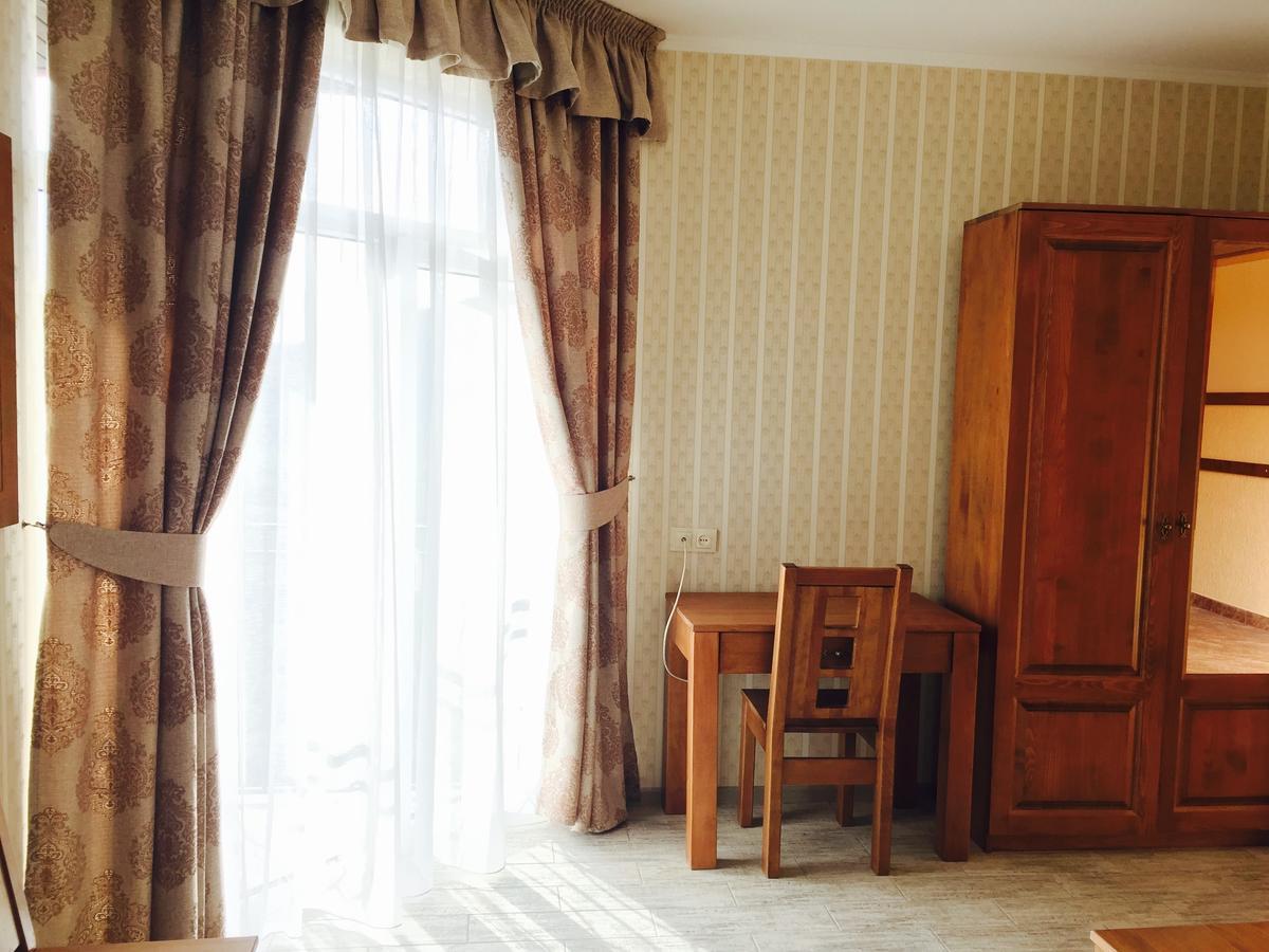 Mini Hotel Solnce Karpat بوليانا المظهر الخارجي الصورة